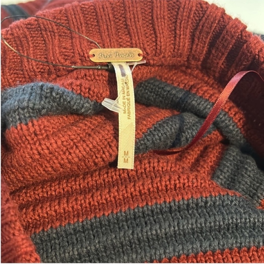 Free People Medium Sweater Links Pullover Navy Mulberry Combo Striped Crewneck - Picture 6 of 7